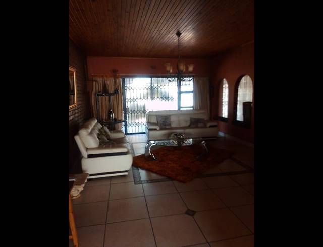 3 BEDROOM HOUSE FOR SALE IN BIRCH ACRES